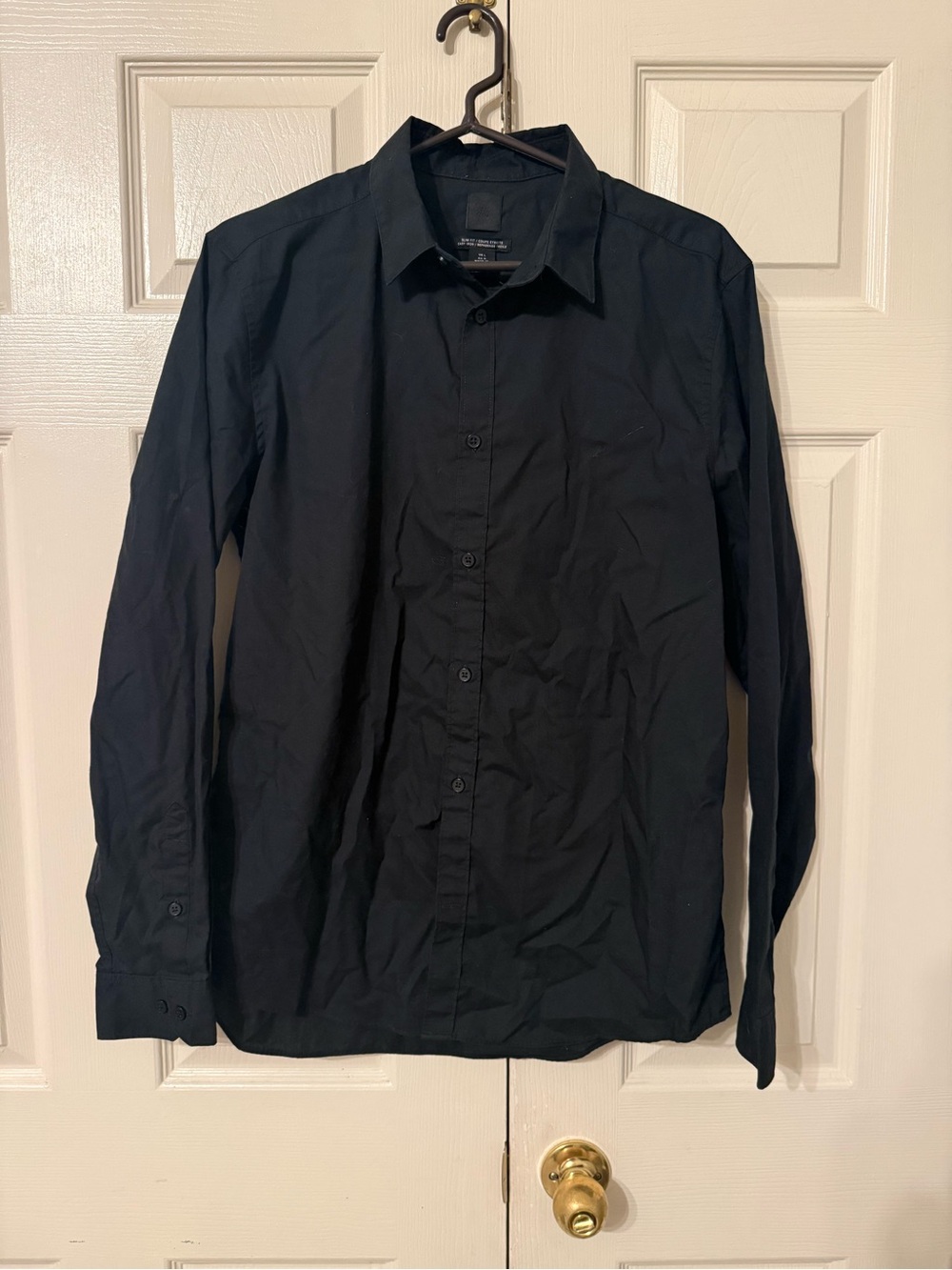 H&M Black Long-Sleeve Button-Down Dress Shirt